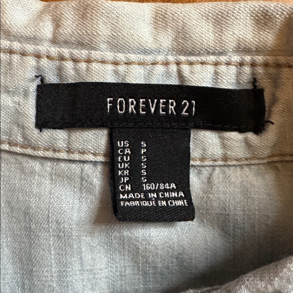Forever 21 Blue Denim Shirt size small ombré - Picture 2 of 5